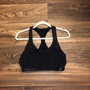 Fabletics sports bra. Style: Celeste
